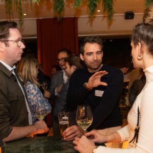 Clique borrel